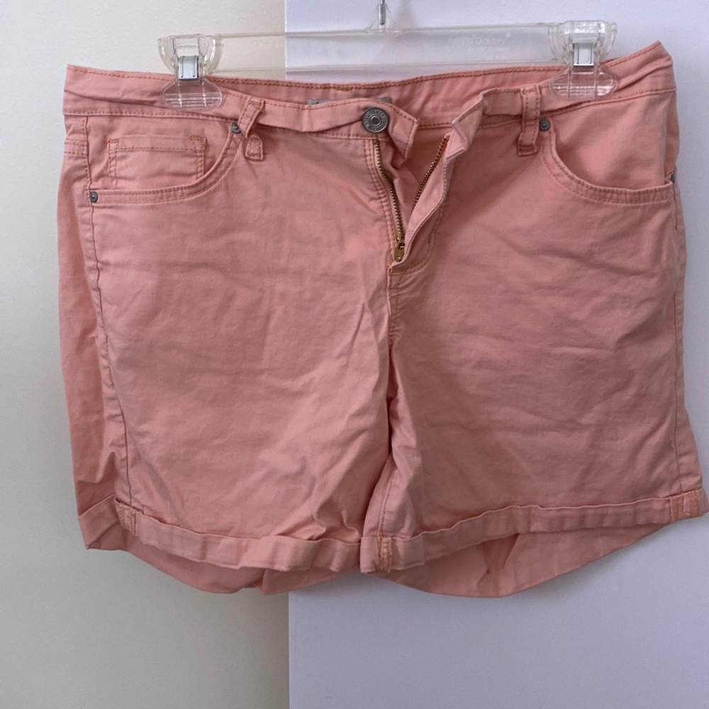 Coral shorts